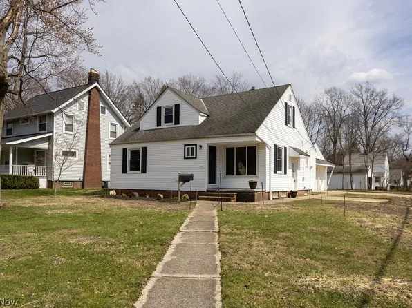 1639 Edgefield Rd, Lyndhurst, OH 44124