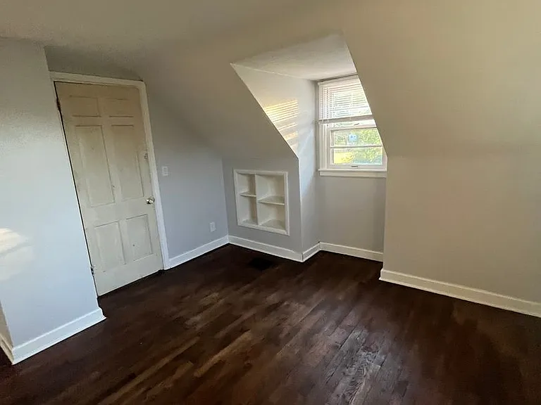 707 Royal Ave — Photo 11