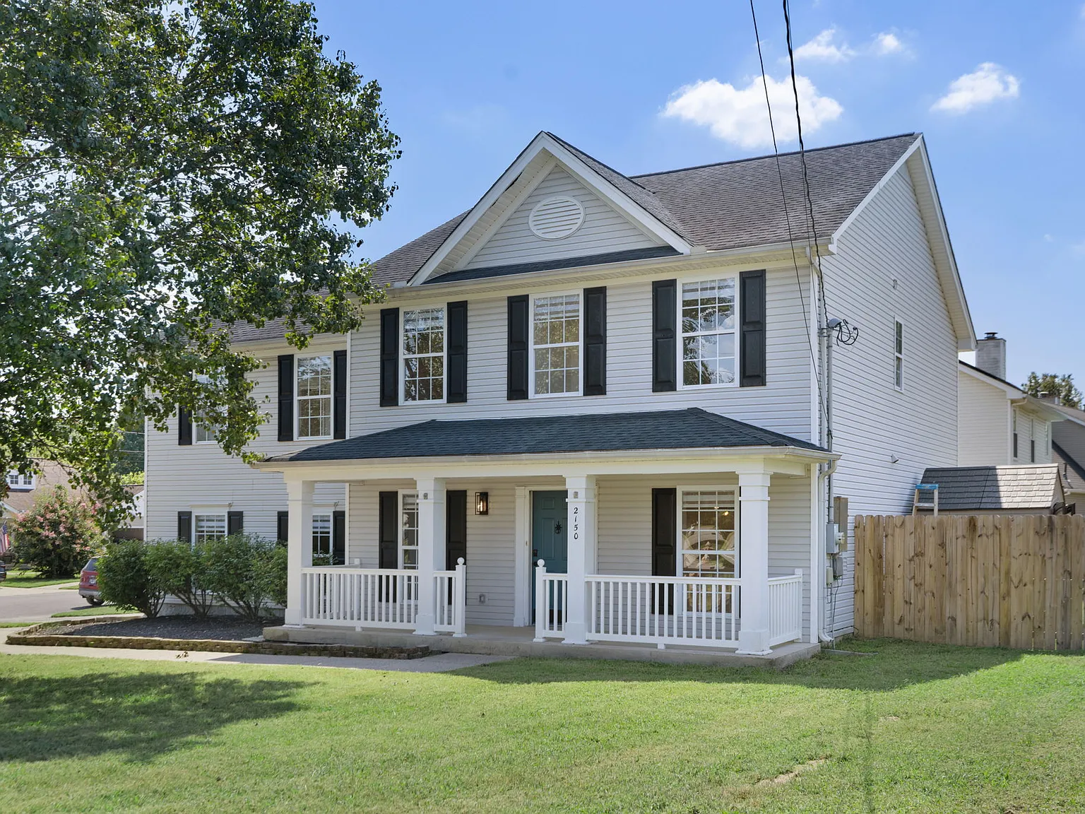 3 bed, 2.5 bath, 2206 sqft, $3,195 — Photo 4