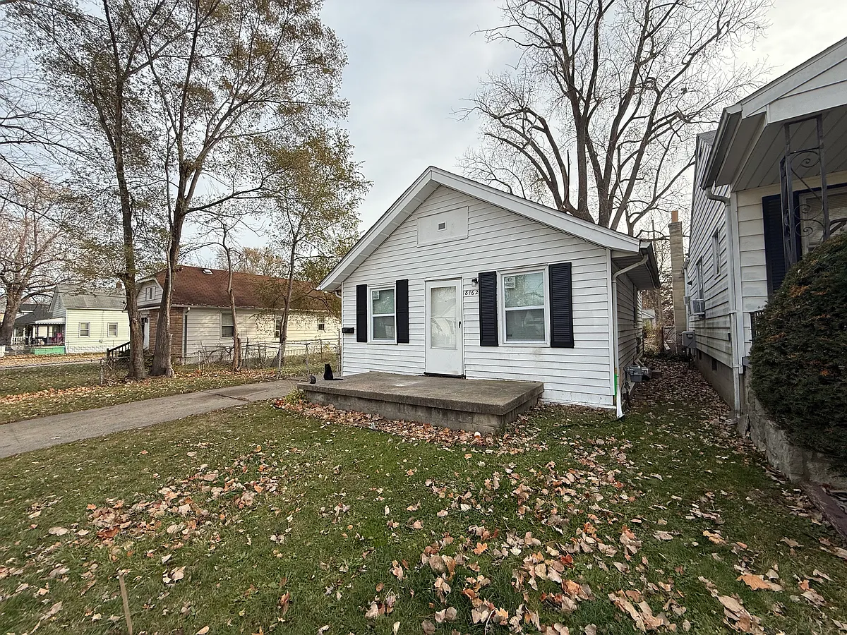 Building Photo - 8162 Orchard Ave