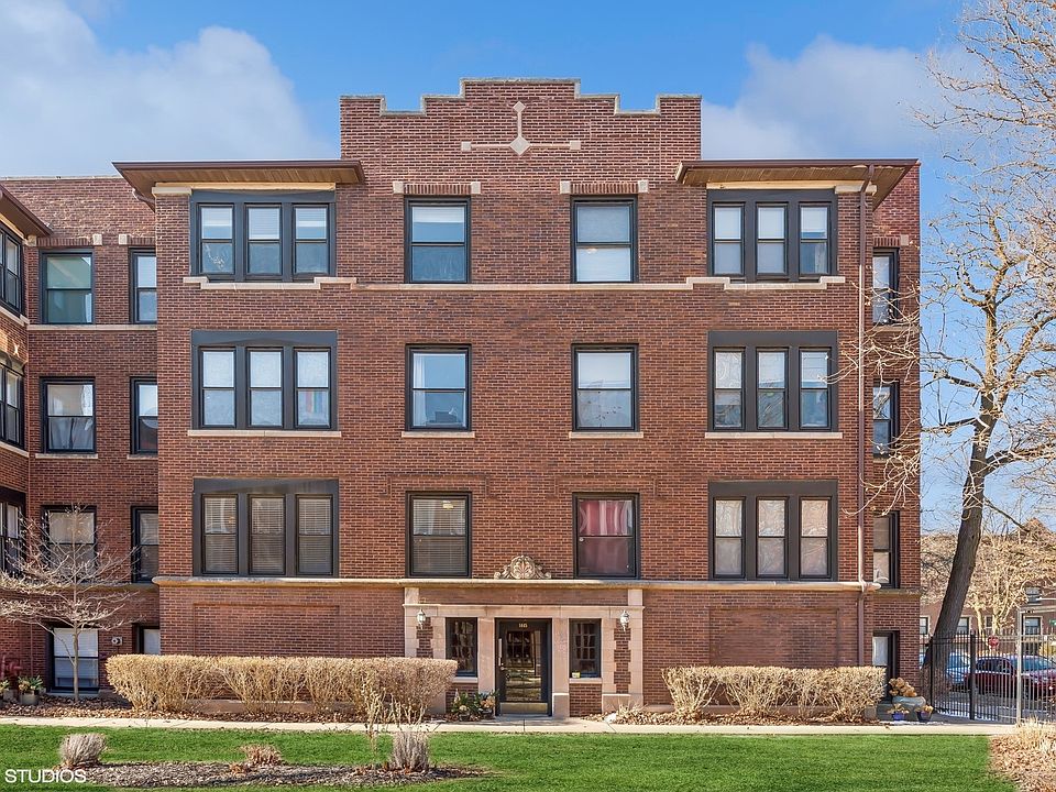 1st image of 1445 W Greenleaf Ave APT 1S