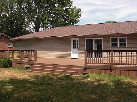 3rd image of 4714 Panay Dr
