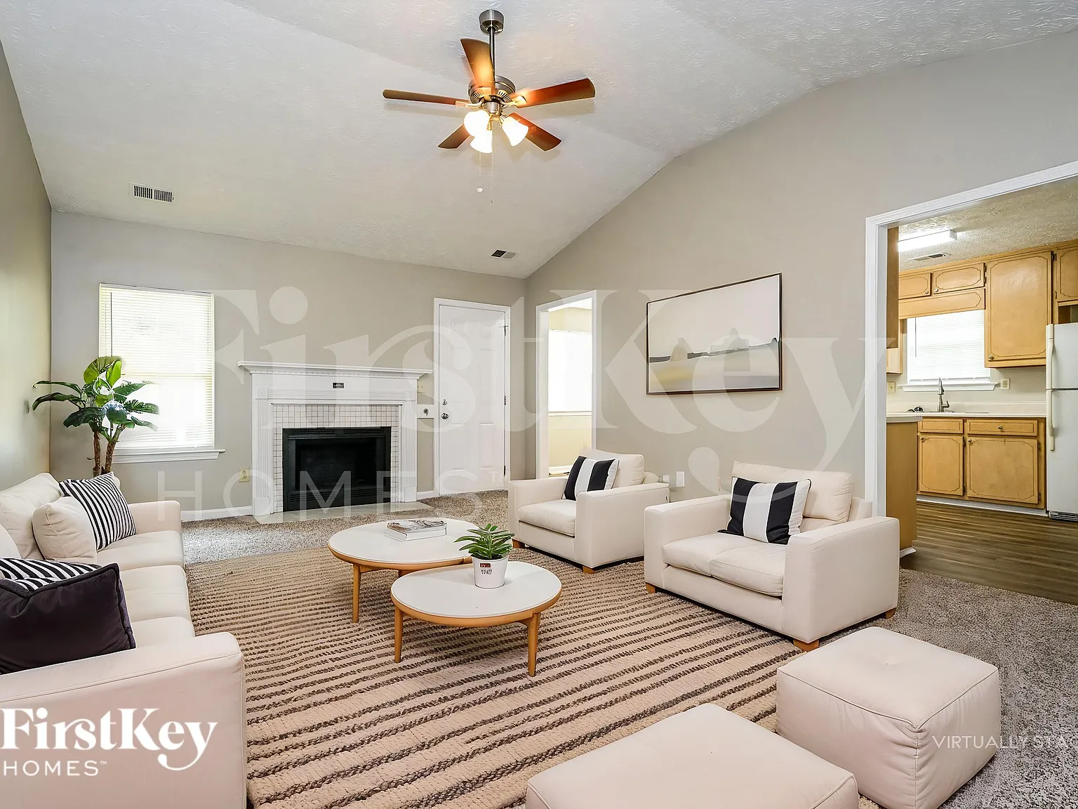 3 bed, 2.0 bath, 1356 sqft, $1,810 — Photo 3
