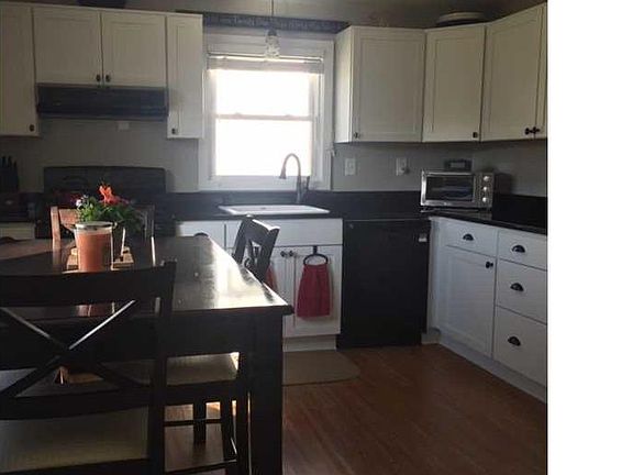 2nd image of 5034 Chapman Pkwy