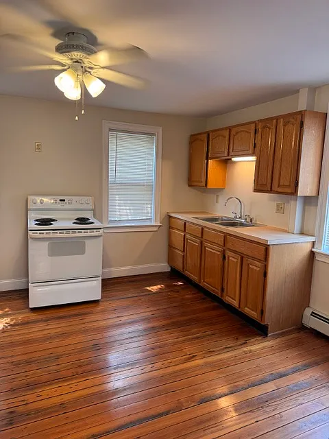 1 bed, 690 sqft, $1,800 — Photo 2