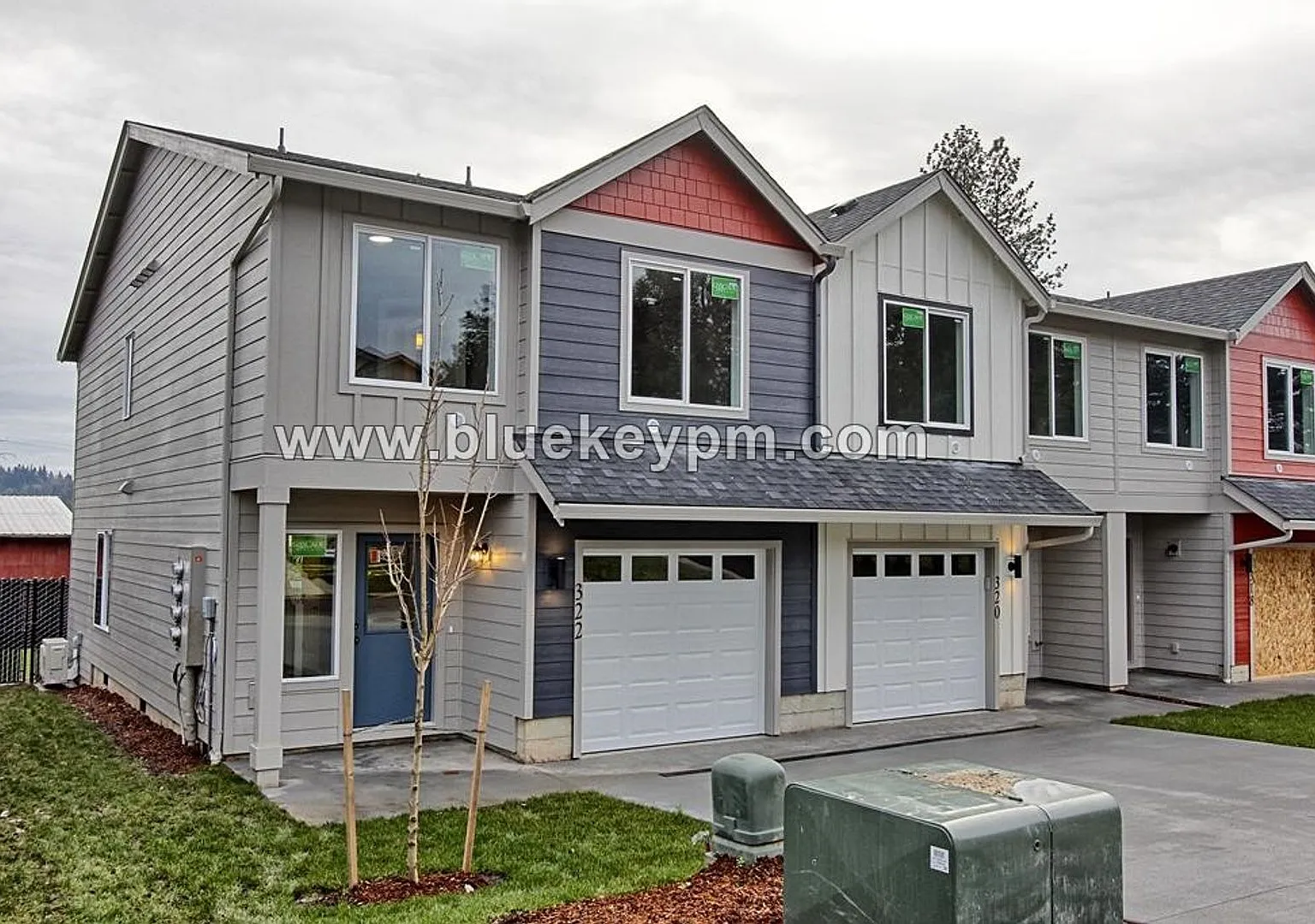 # 318 - 3 Bed, 2.5 Baths Townhome in LaCenter — Photo 2