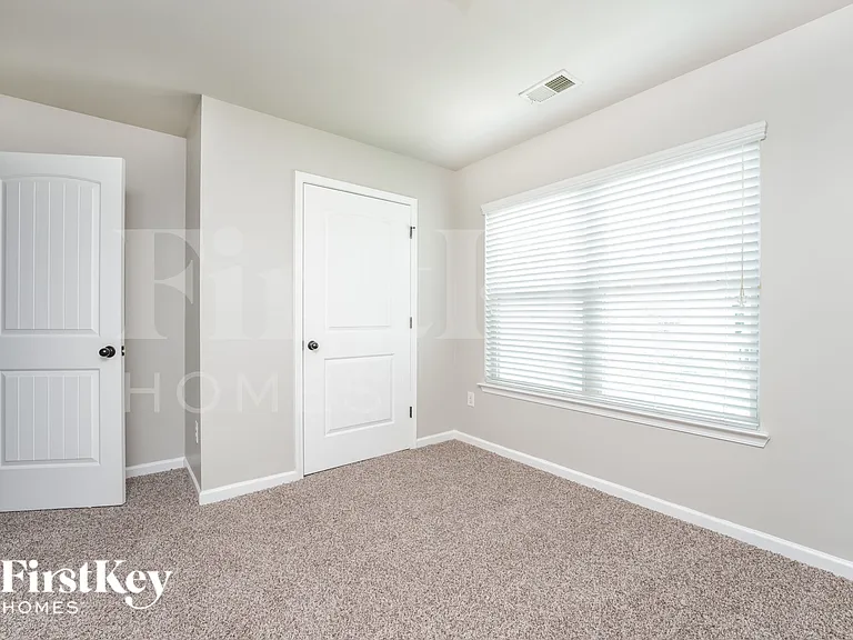 5493 Union Hill Ct — Photo 11