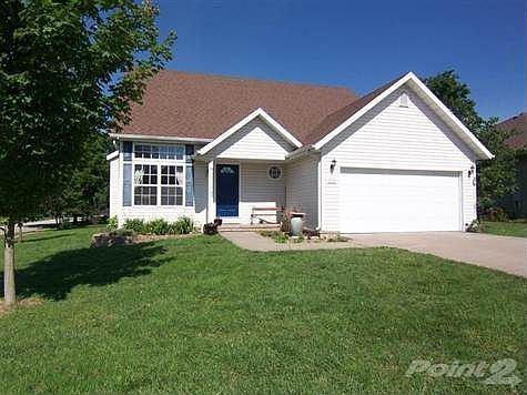 Gorgeous two story home with 3 bedrooms and 2 living areas!