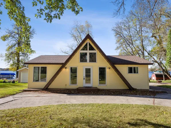 15690 Blackhawk Rd, Lake Park, MN 56554