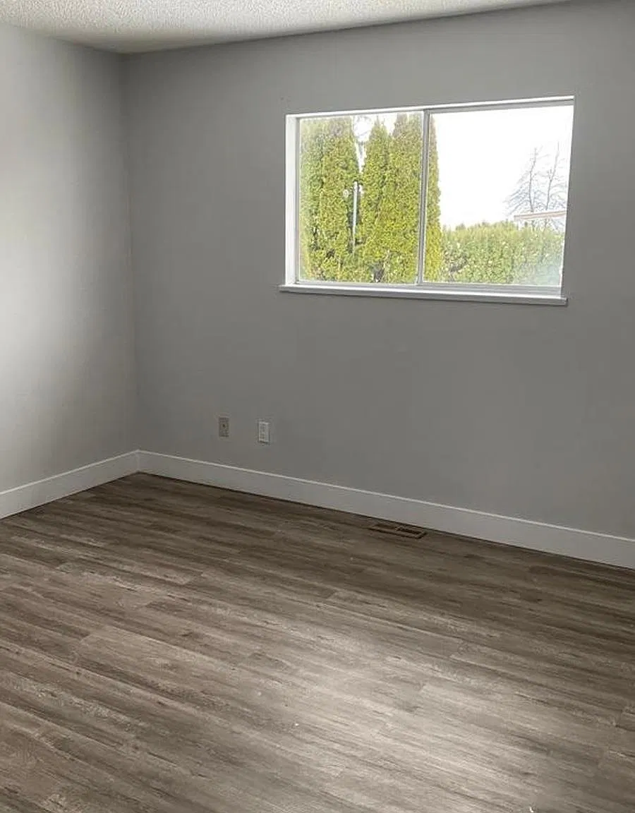 3 bed, 1100 sqft, $2,500 — Photo 4