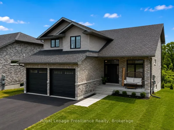 55 Lanark Dr, Belleville, ON K8N 0G4