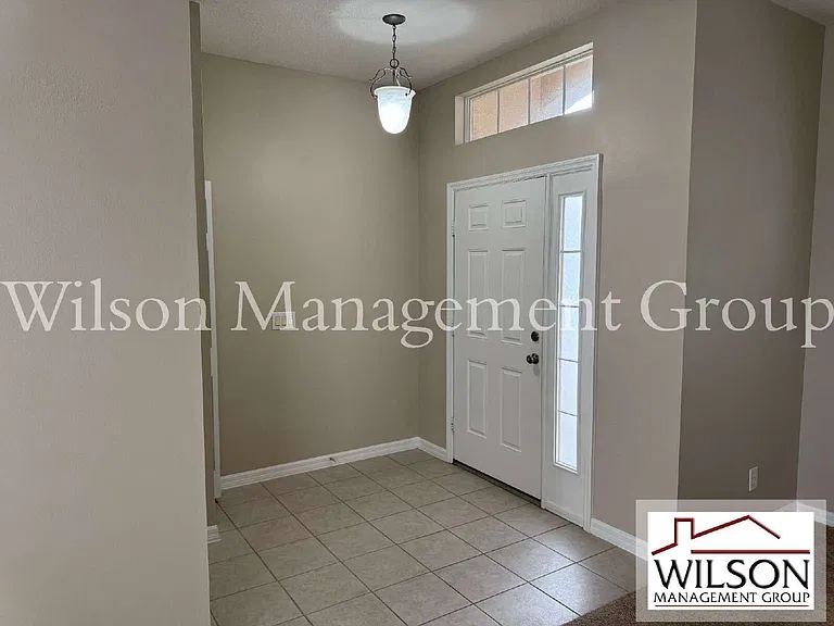 5004 Adair Oak Dr — Photo 3