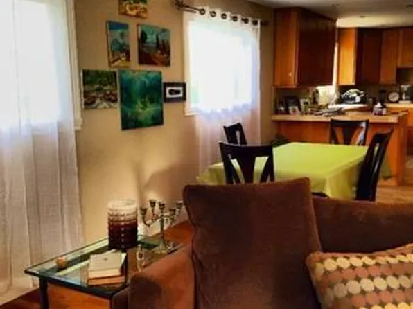 2119 Vanderbilt Ln, Redondo Beach, CA 90278