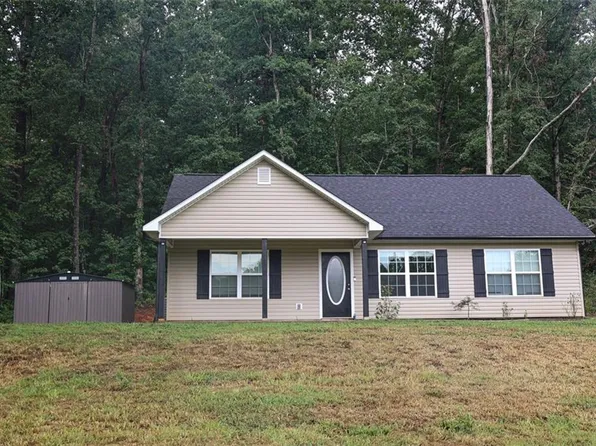 119 Pine Corner Dr, Dahlonega, GA 30533