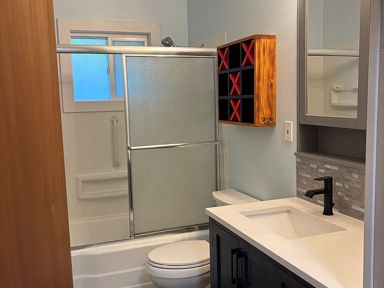 1405 Main St — Photo 5