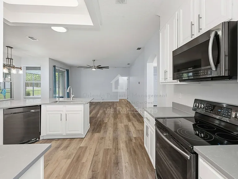 15601 Grays Harbor Way — Photo 22