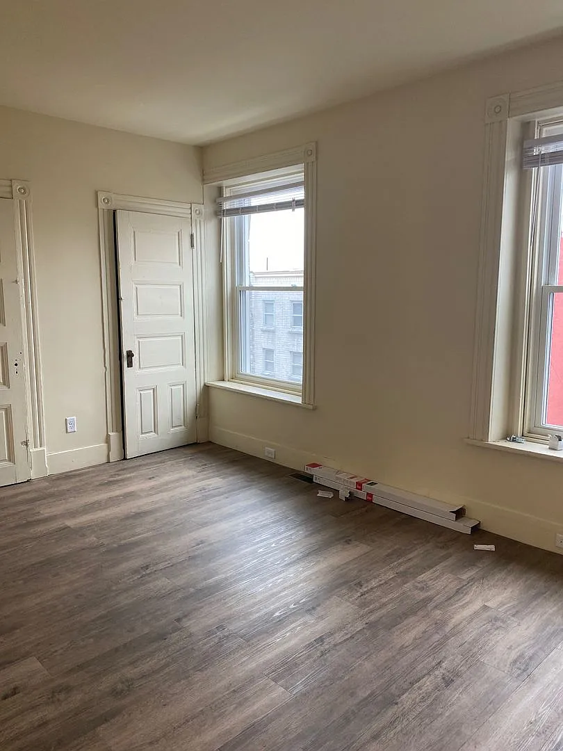139 South 9th Street — Photo 4