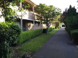 905 Santa Clara Ave APT B, Alameda, CA 94501