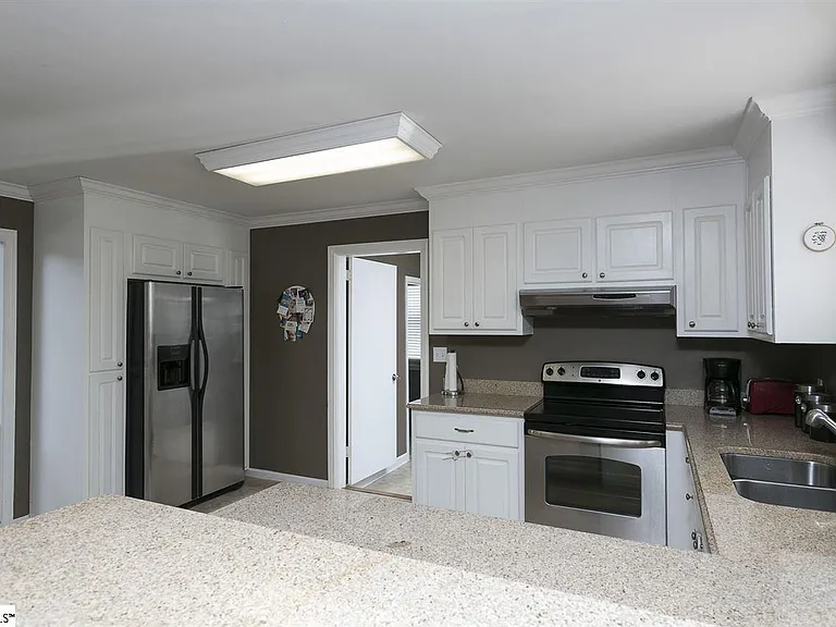 104 Mimosa Dr — Photo 6