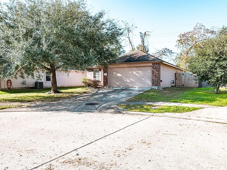 6227 Lovage Ave — Photo 5