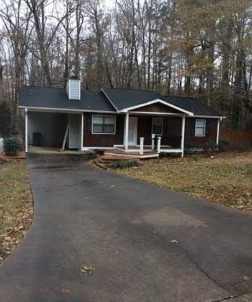 2nd image of 1308 Fairview Trl