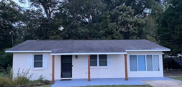 127 Farrior St — Photo 4