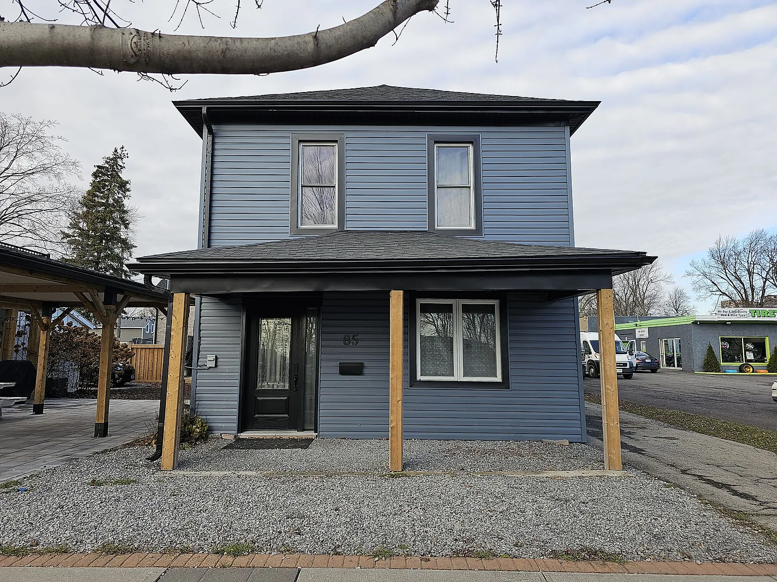85 Main Street W. — Photo 1
