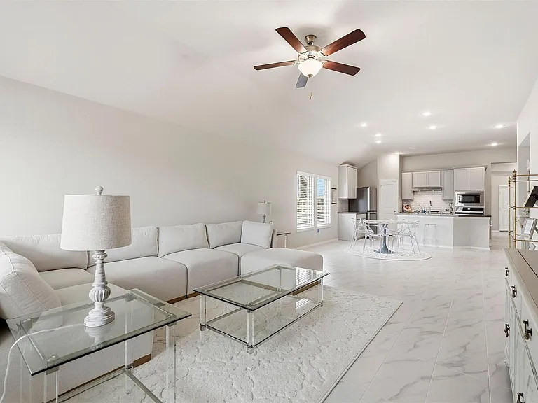 10526 Cabot Trl — Photo 8
