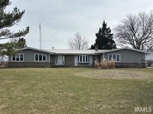 7104 W 800 N, Earl Park, IN 47942