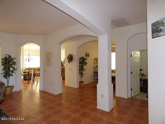 3rd image of 515 W Calle Artistica