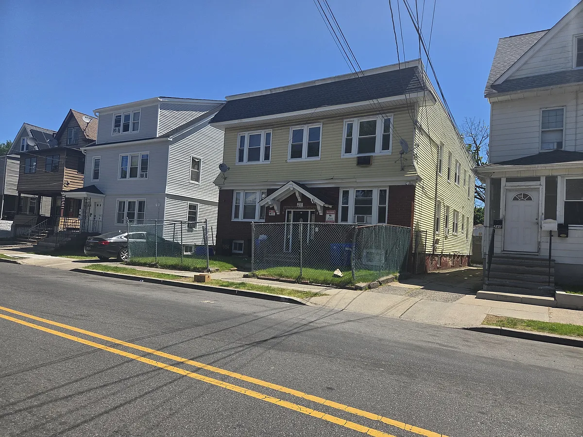 Building Photo - 336-338 Sandford Ave #2R