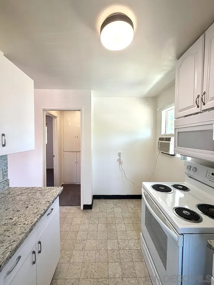 1 bed, 1.0 bath, 500 sqft, $1,595 — Photo 3