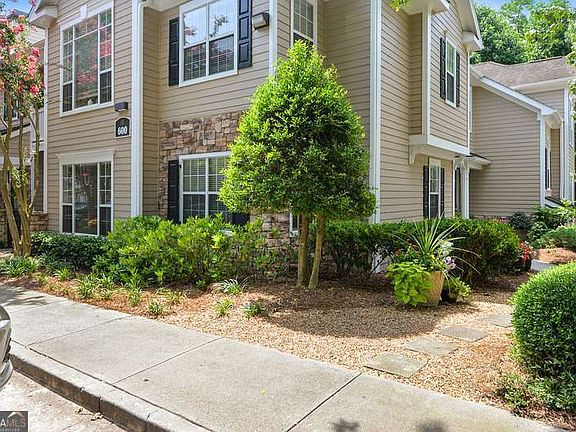 2nd image of 2400 Cumberland Pkwy SE Unit 611