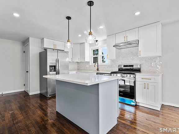 3rd image of 47 Williamson Road