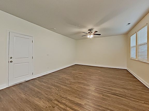 3rd image of 4953 Durant Ct