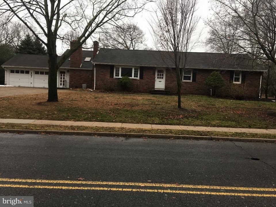 1st image of 402 Fountain Ave