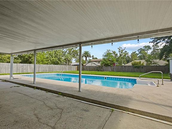 2nd image of 478 Olive Dr