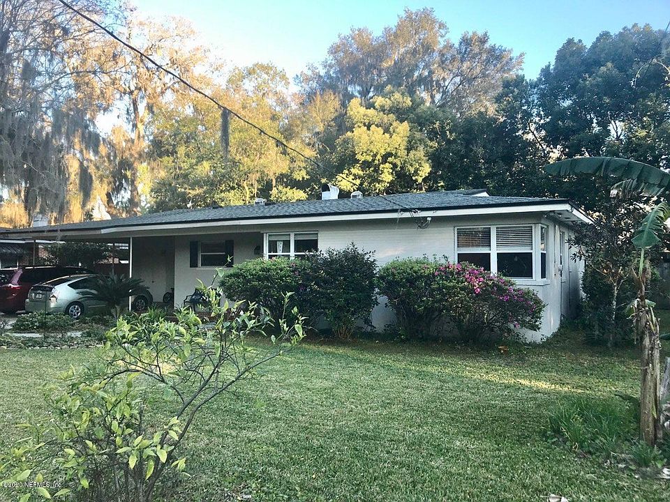 1st image of 1914 Sweet Briar Ln