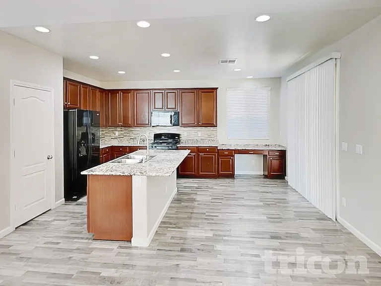6410 Jacobville Ct — Photo 5