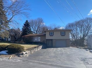 106 Erregger Rd, Syracuse, NY 13224