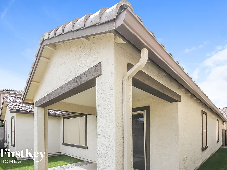 16570 W Sierra St — Photo 14