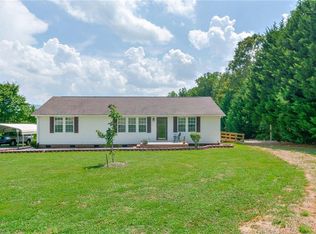 2091 Pilot Westfield Rd, Pilot Mountain, NC 27041