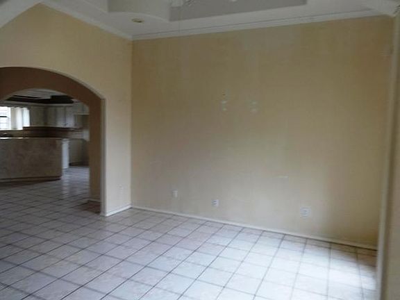 3rd image of 1905 Esperanza Ave