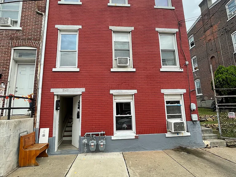 535 N 2nd St — Photo 1