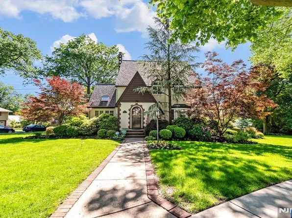 747 Mildred St, Teaneck, NJ 07666