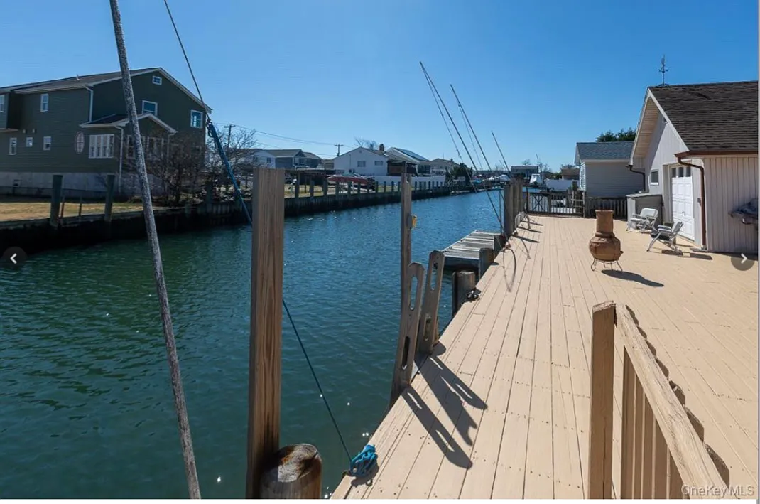Island Channel Rd, Seaford — Photo 4