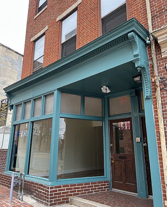 1st image of 817 N Howard St