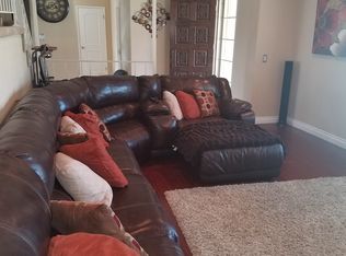 19559 Oakland Ave, Rialto, CA 92377