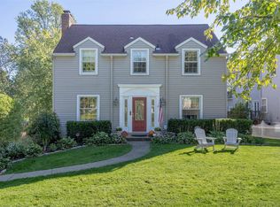 4 Adams Ln, Saint Louis, MO