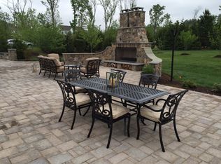 43713 Paramount Pl, Chantilly, VA 20152